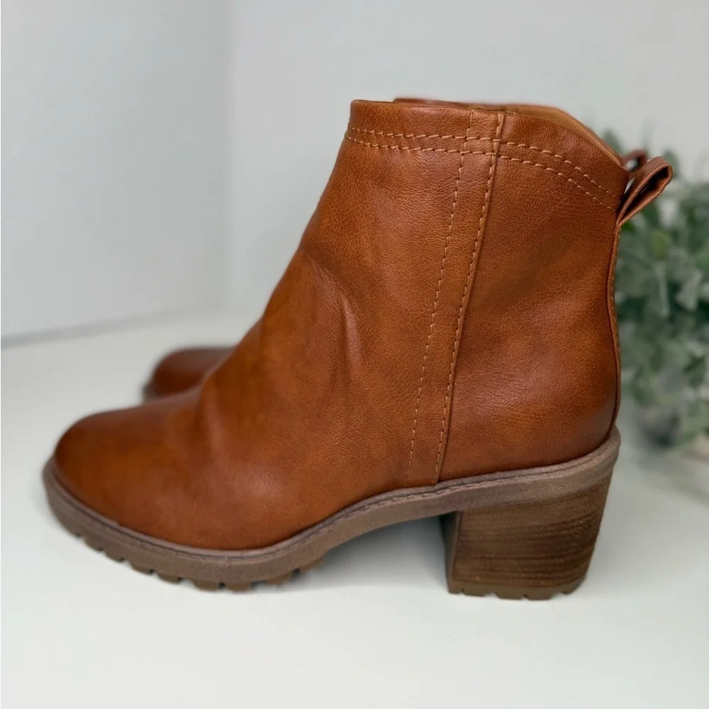 Zodiac Greyson Block Heel Womens Ankle Boots Size 10M in Brown/Cognac Streetwear